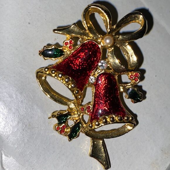 Vintage Holiday Christmas Red & Green Enamel Bells & Holly Gold Tone Brooch Pin - Picture 6 of 6
